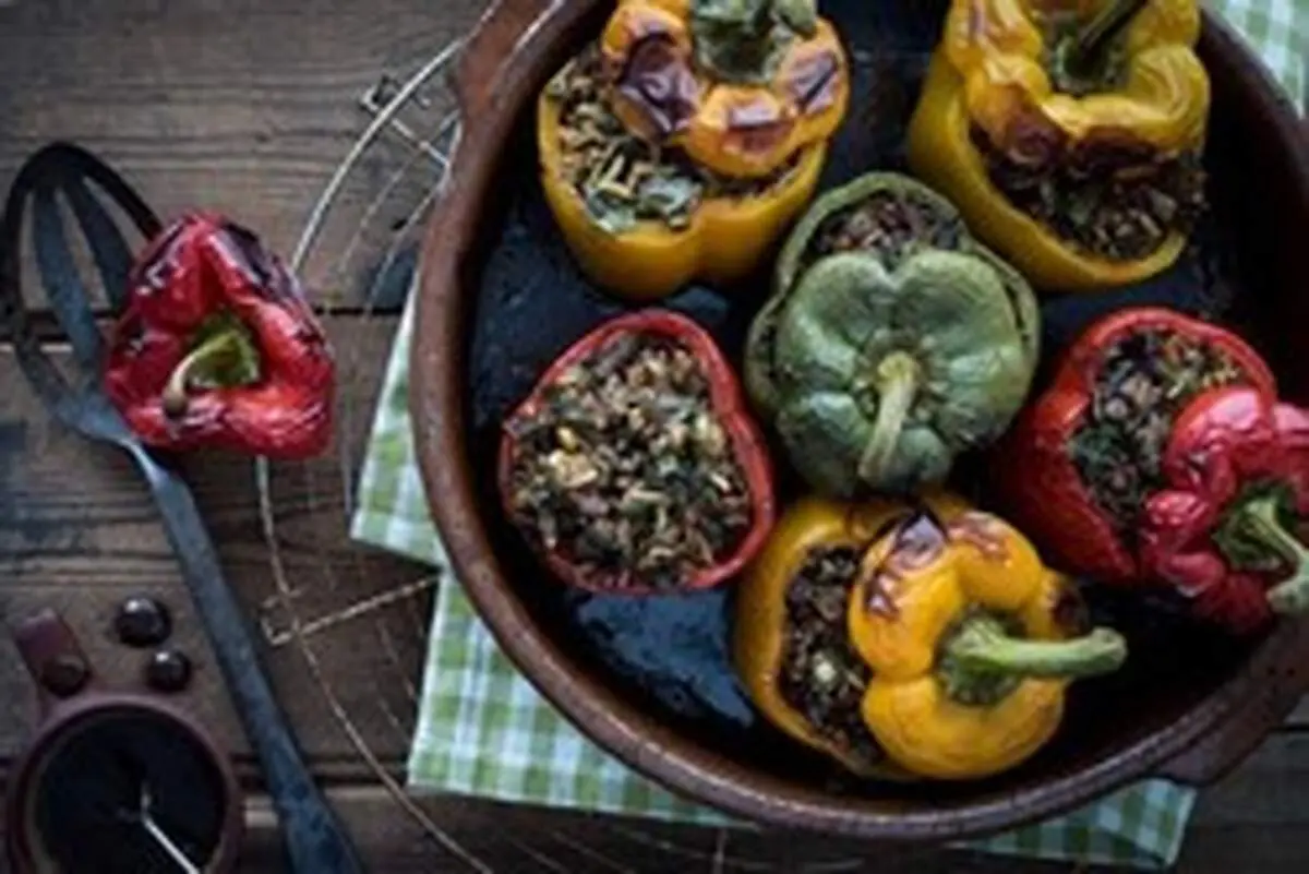 طرز تهیه فلفل دلمه‌ای شکم پر خوشمزه