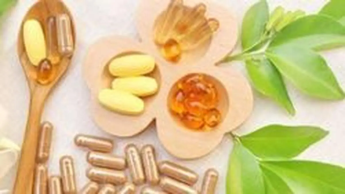 رئیس سندیکای تولید کنندگان مکمل‌های رژیمی غذایی ایران؛ نگران سلامت زنجیره تامین مکمل‌های ورزشی هستیم