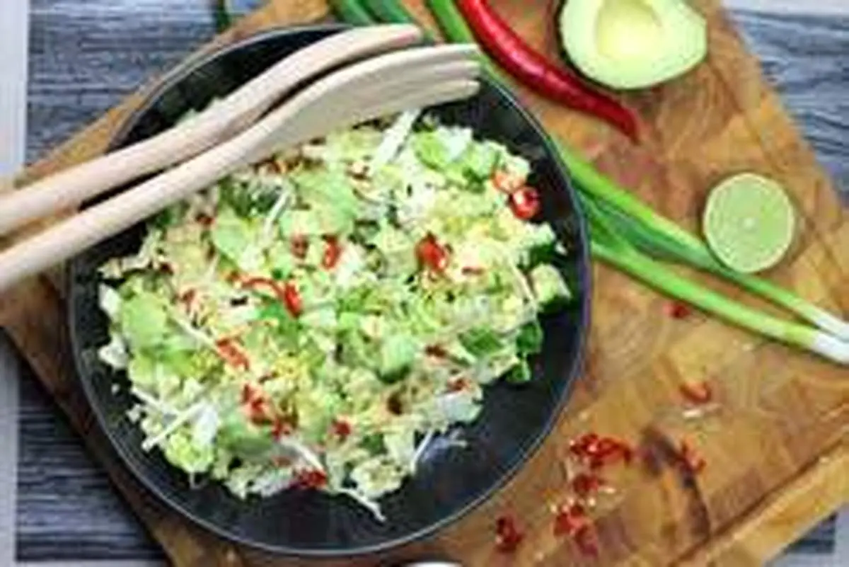 طرز تهیه سالاد کلم با روشهای متفاوت