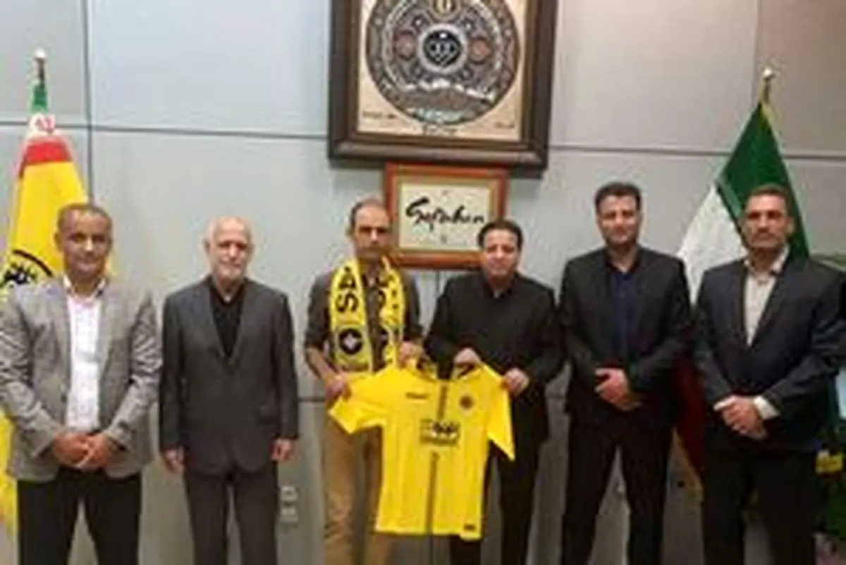 محرم نویدکیا سرانجام سپاهانی شد!