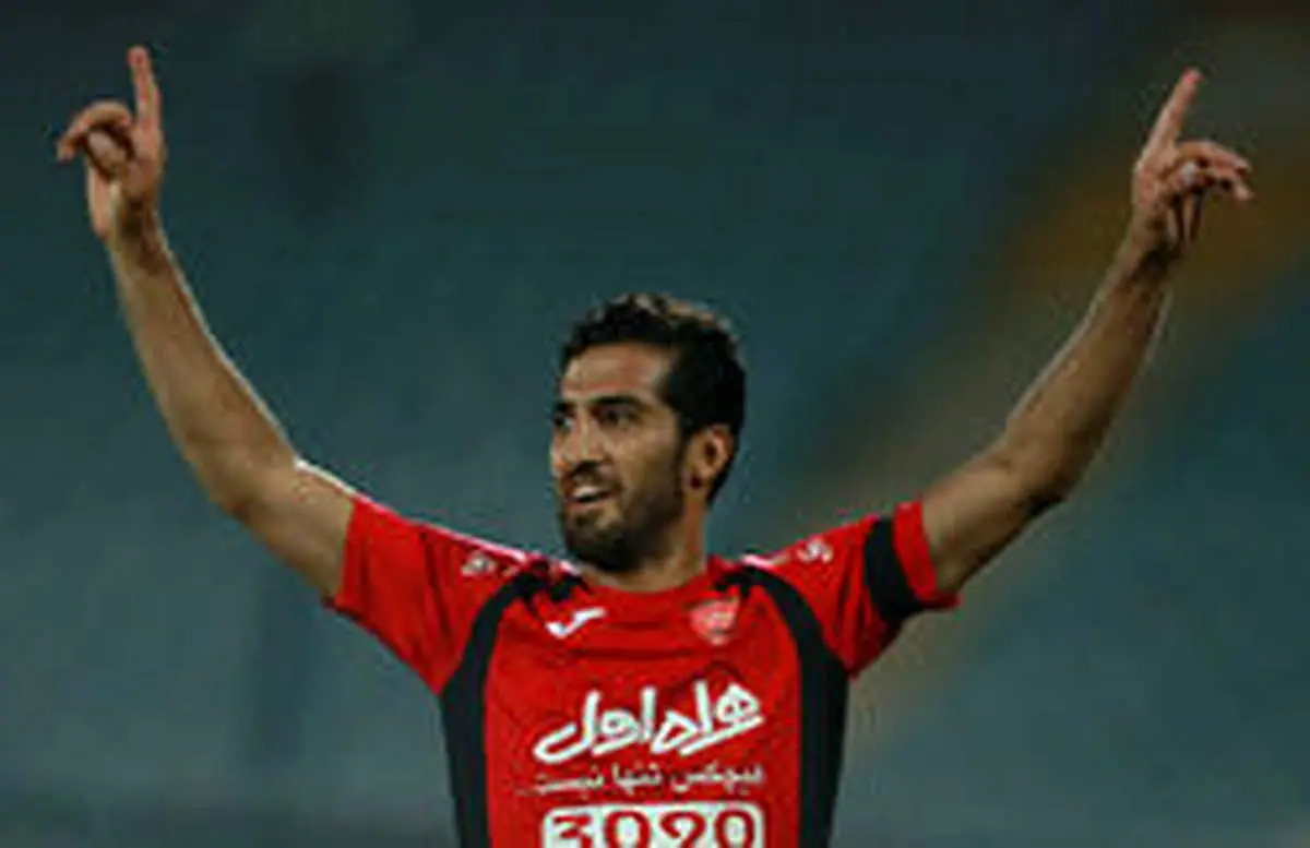 وحید امیری از پرسپولیس جدا نمی‌شود