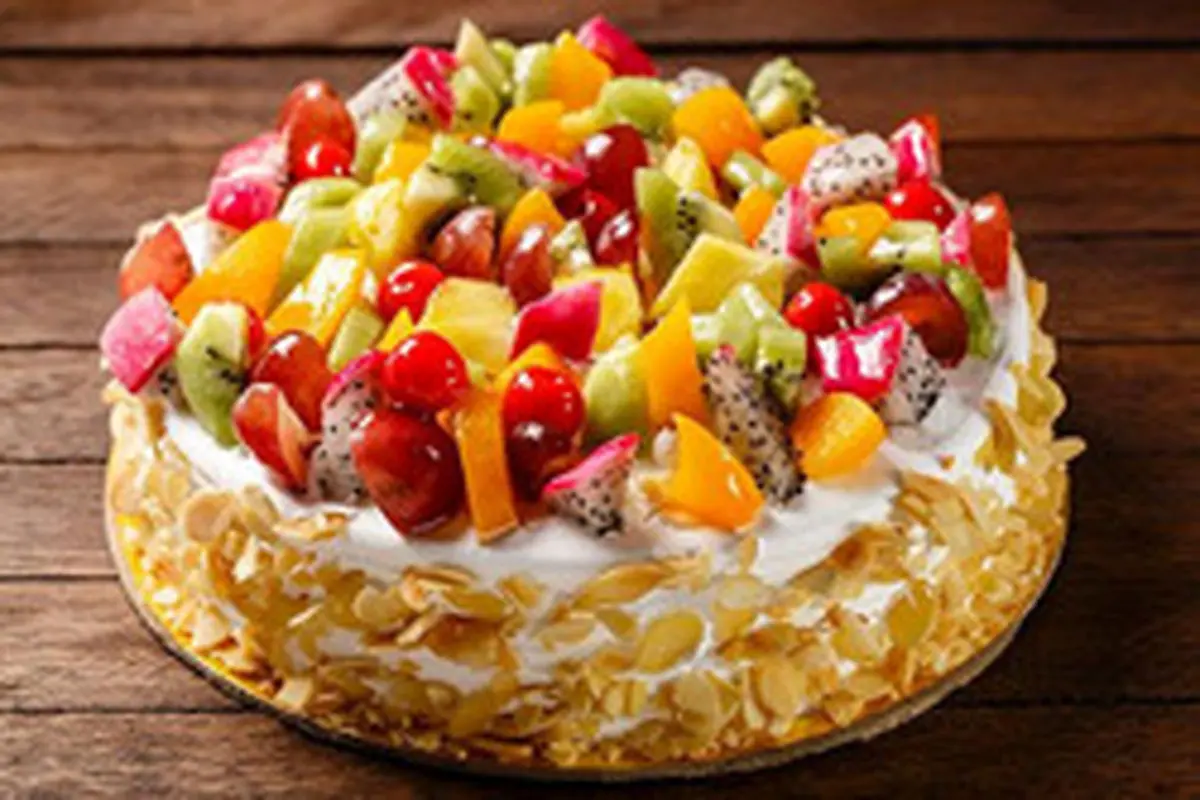طرز تهیه کیک میوهای تابستانی