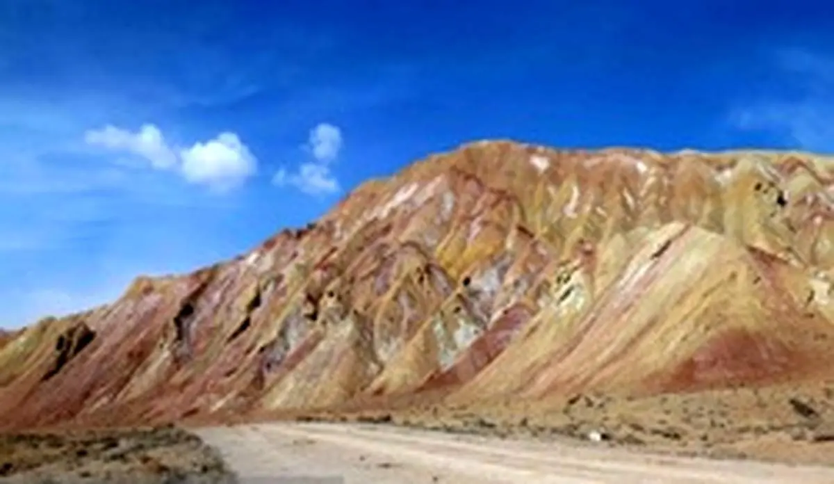 کوه های رنگی و زیبای آلا داغلار