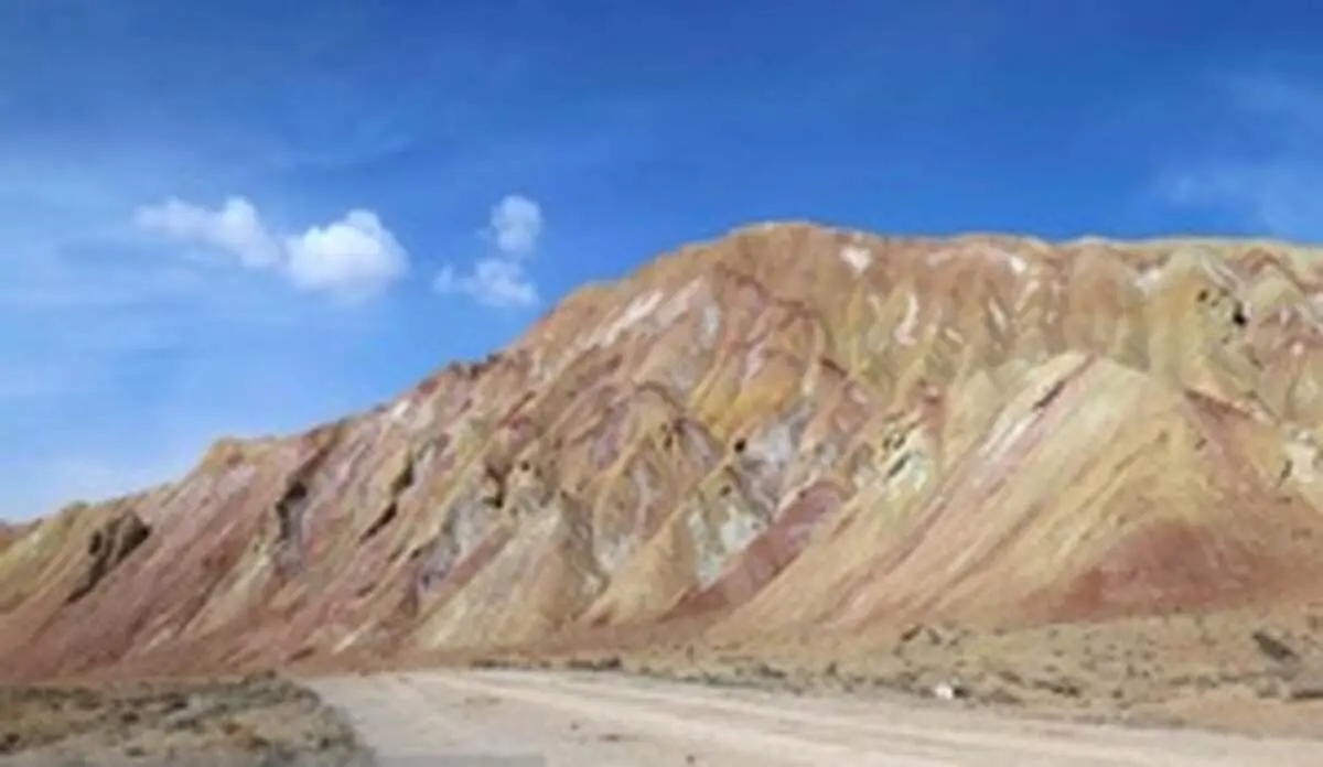 کوه های رنگی و زیبای آلا داغلار