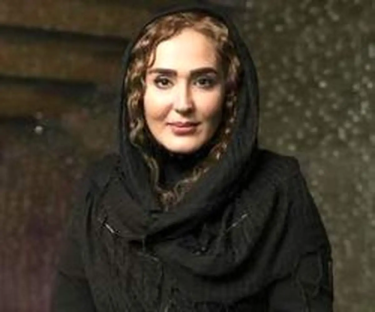 سلفی خانم های بازیگر در هواپیما