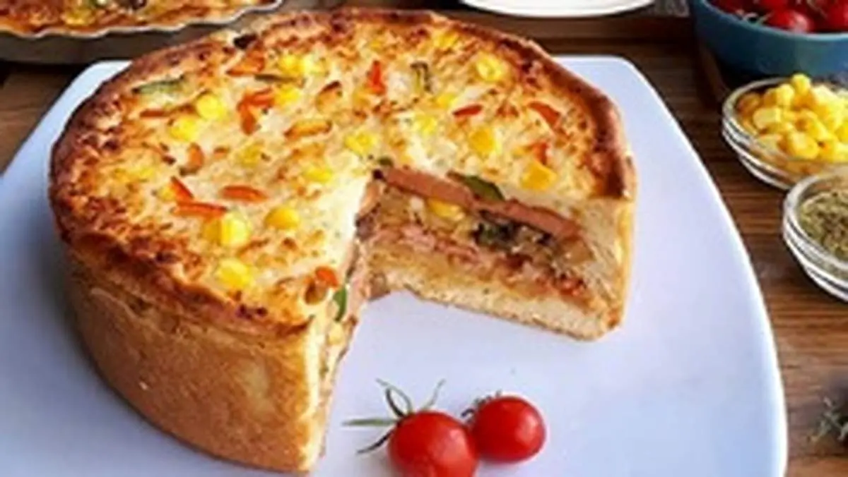 طرز تهیه کیک پیتزا حرفهای و خوشمزه