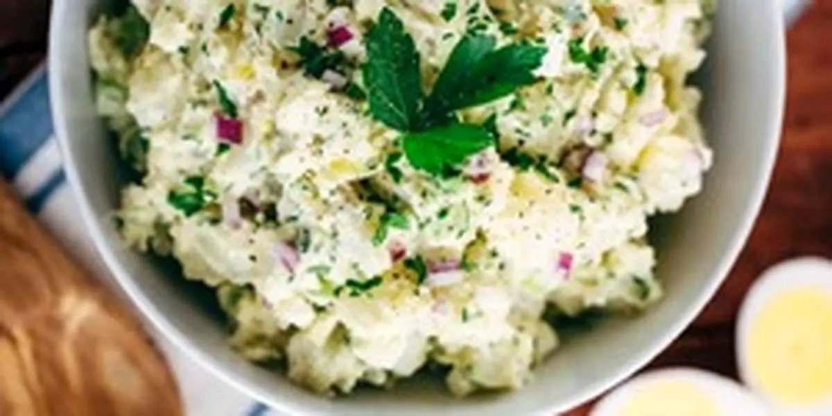 طرز تهیه سالاد سیب زمینی با ماست