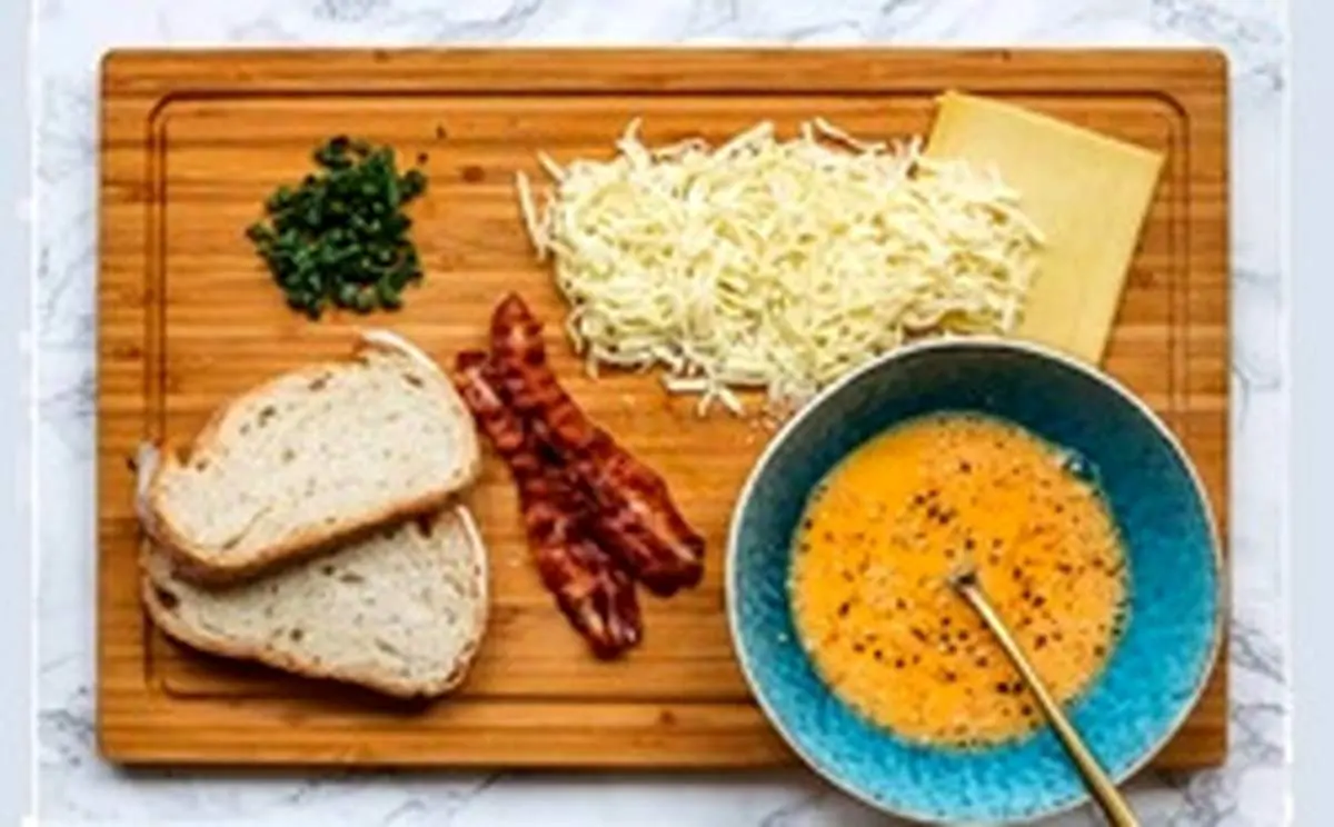 طرز تهیه نان و پنیر مخصوص با بیکن