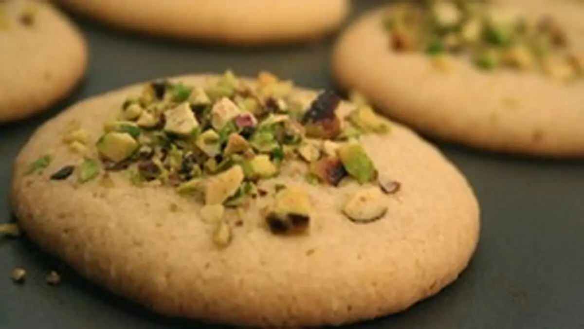 طرز تهیه شیرینی قرابیه تبریزی