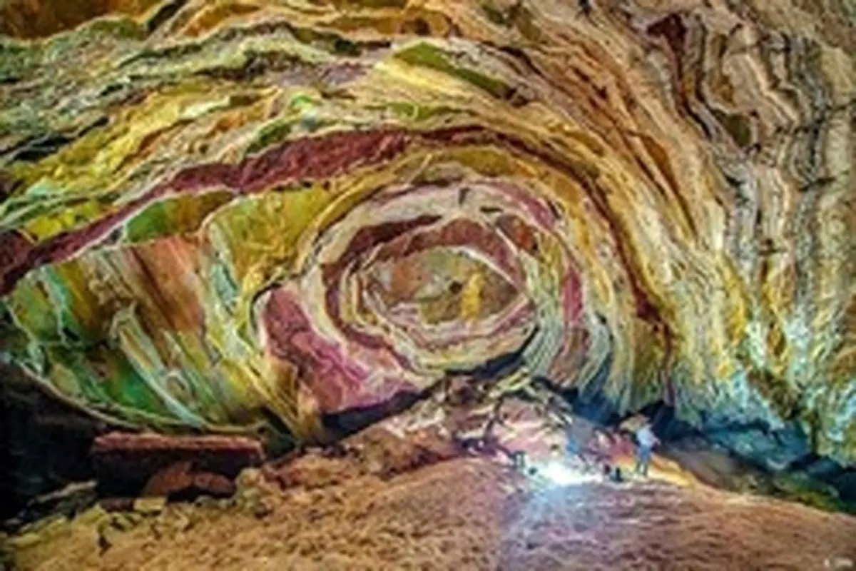 صدور دستور قضایی برای حفاظت از بزرگترین غار نمکی جهان
