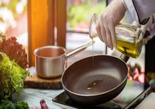 روش سالم برای سرخ کردن غذا بدون چربی اضافه
