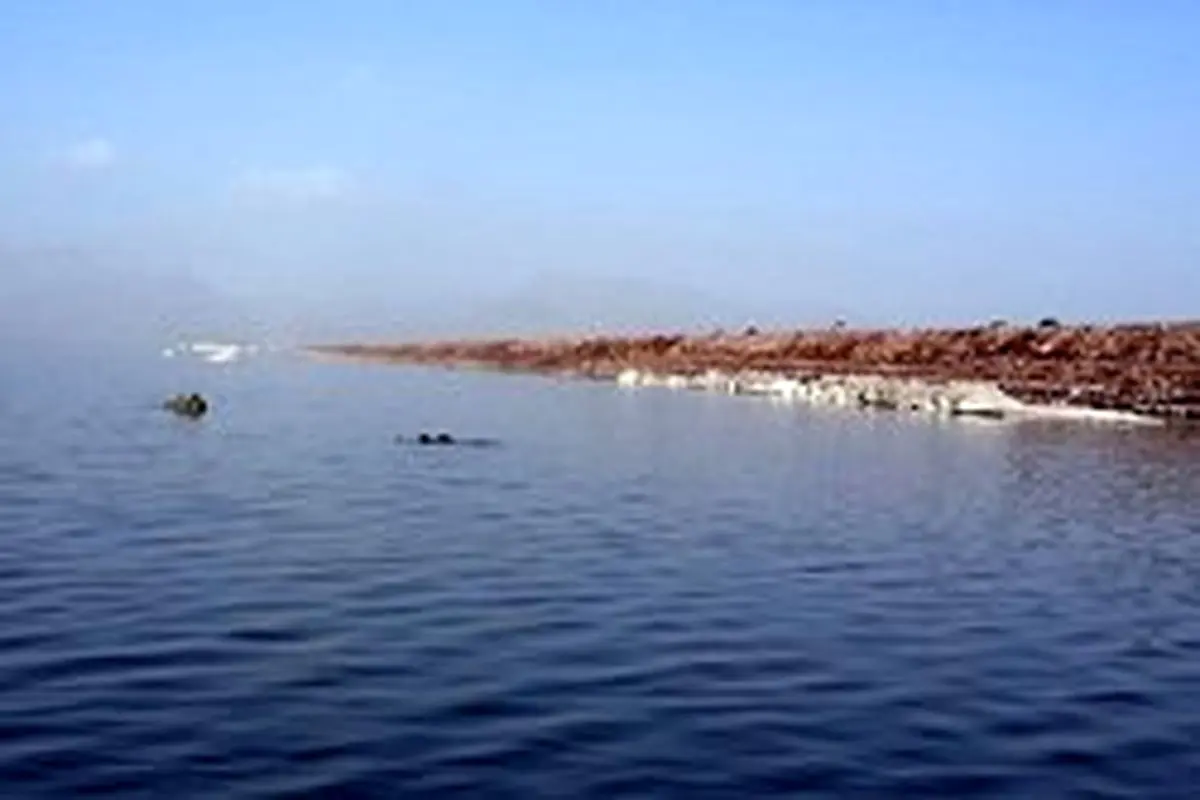 حجم آب موجود دریاچه ارومیه دوباره کاهش یافت