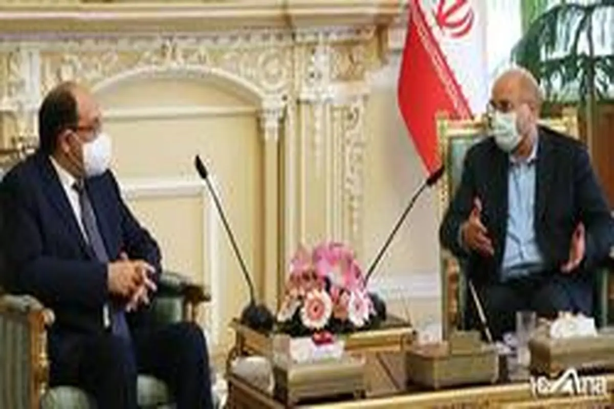 ملتها هرگز تسلیم توطئه دشمنان نمی شوند