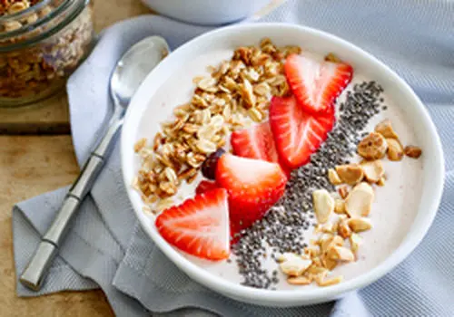 فواید شگفت‌انگیز کفیر؛ از گوارش بهتر تا کند شدن پیری

