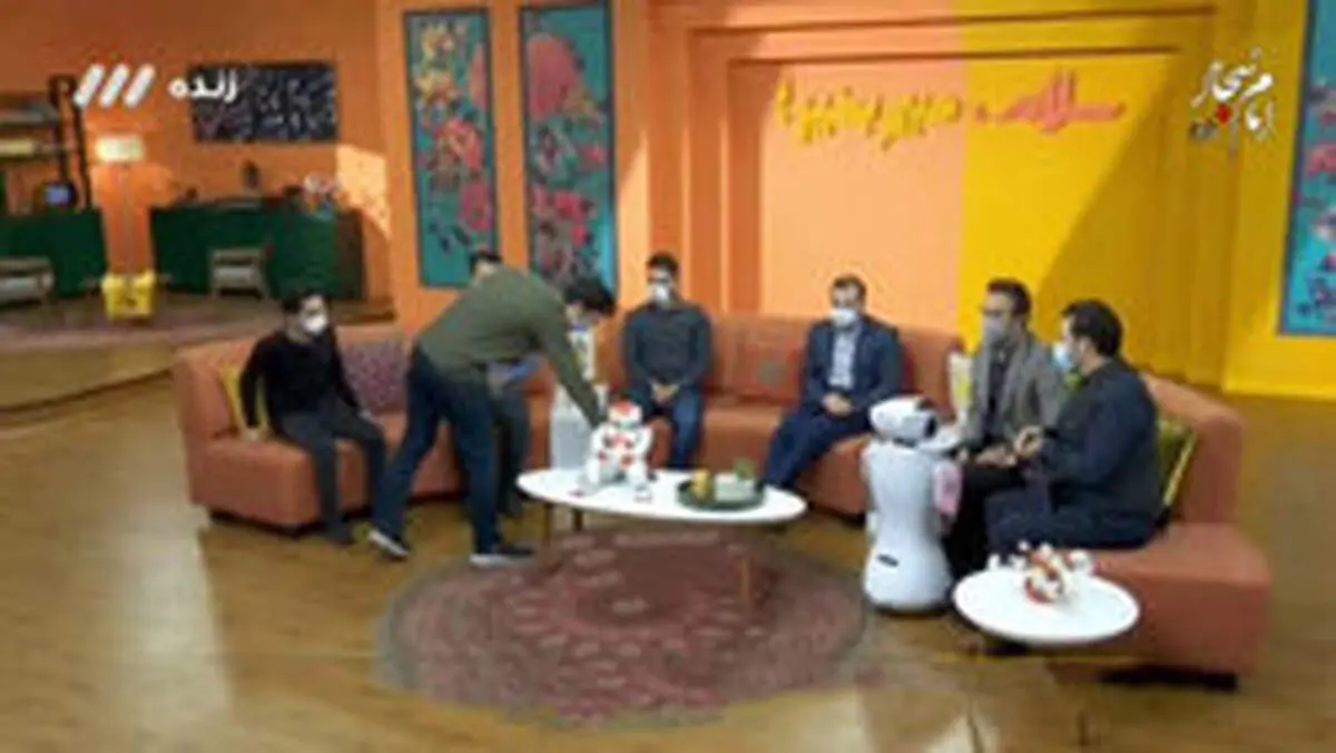 پاسخ دکتر طالع ماسوله به ماجرای جنسیت ربات + فیلم