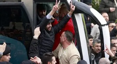 بیش از ۱۹۰۰ فلسطینی در چارچوب اجرای توافق آتشبس آزاد میشوند/  تحویل ۱۳ اسیر اسرائیلی دیگر به صلیب سرخ
