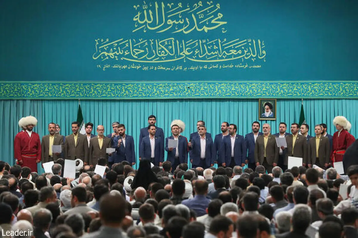 مراسم عید بزرگ ولادت پیامبر و امام صادق در حسینیه امام خمینی(ره) برگزار شد