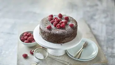 کیک شکلاتی مجلسی تنها با سه ماده!