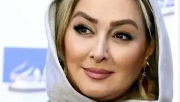 تصویری از الهام حمیدی و حیوان خانگی‌اش در پارک