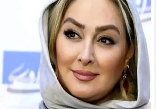 تصویری از الهام حمیدی و حیوان خانگی‌اش در پارک