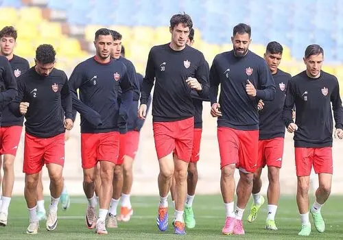 مهمان ویژه تمرین امروز پرسپولیس + عکس