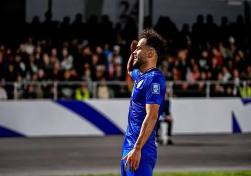 دوری چند هفته ای اورونوف از تمرینات پرسپولیس