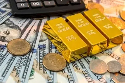 آخرین وضعیت از بازار طلا و ارز / بازار ارز قلاب نوسان طلا و سکه شد