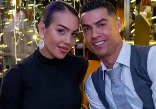 جشن رونالدو برای مانه؛ تبریک CR۷ بابت قهرمانی در جام‌ملت‌های آفریقا