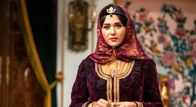 نگاهی عمیق به نقاشی عاشقانه‌ ناصرالدین‌شاه از جیران خاتون / تصویری از عشقی واقعی که در تاریخ جاودانه شد!
