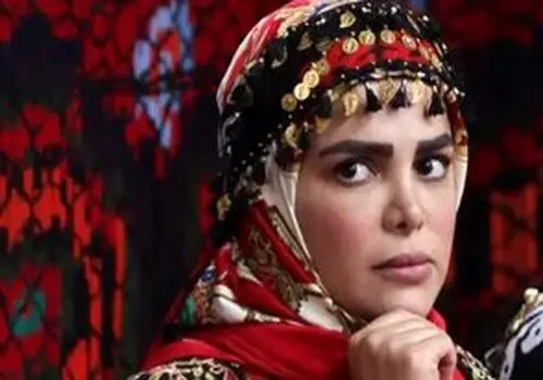 قاب پاییزی «روناکِ» نون‌خ؛ گردش صهبا شرافتی در ارتفاعات دربند!
