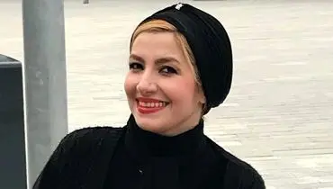 ماجرای عکس های عجیب خاله شادونه در ورزشگاه فاش شد+ عکس