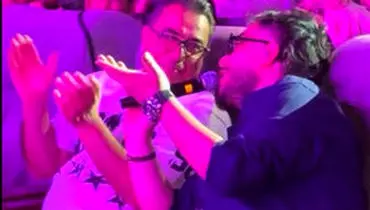 خوانندگی پدر آرون افشار در کنسرت پسرش/ویدیو 