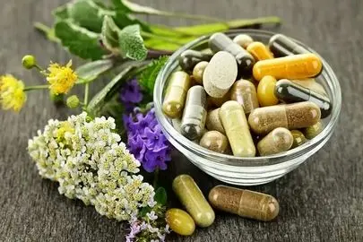 مکمل‌های ضدپیری؛ راز جوان ماندن یا فقط یک تبلیغ پرهزینه؟