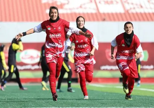 درخشش در پرسپولیس، سکوی پرتاب به تیم ملی؛ مدافع سرخ‌ها در مسیر جام جهانی
