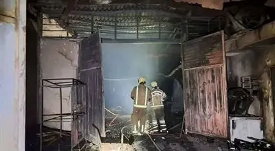 آتش سوزی در کارگاه مبل سازی در تهران