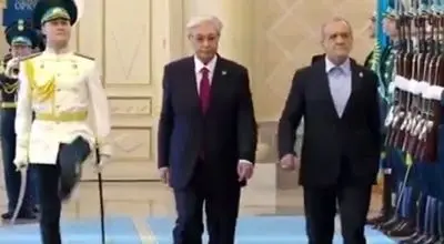 استقبال رسمی از رئیس جمهور در کاخ ریاست جمهوری قزاقستان