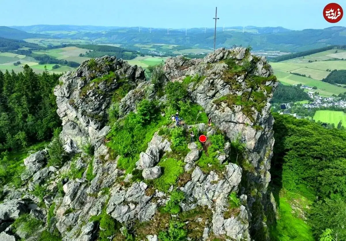 کشف جالب تبرهای آهنی ۲ هزار ساله + تصاویر