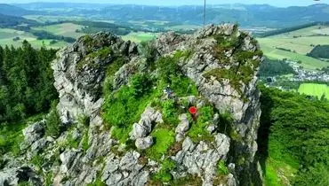 کشف جالب تبرهای آهنی ۲ هزار ساله + تصاویر