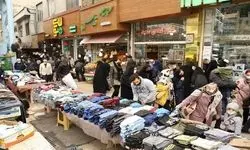 ویدئویی عجیب از فروش مواد مخدر توسط برخی دستفروشان تجریش!

