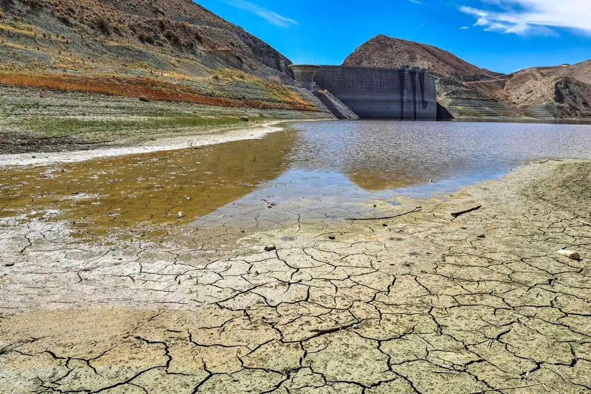 سد لتیان در یک قدمی خشکسالی + فیلم