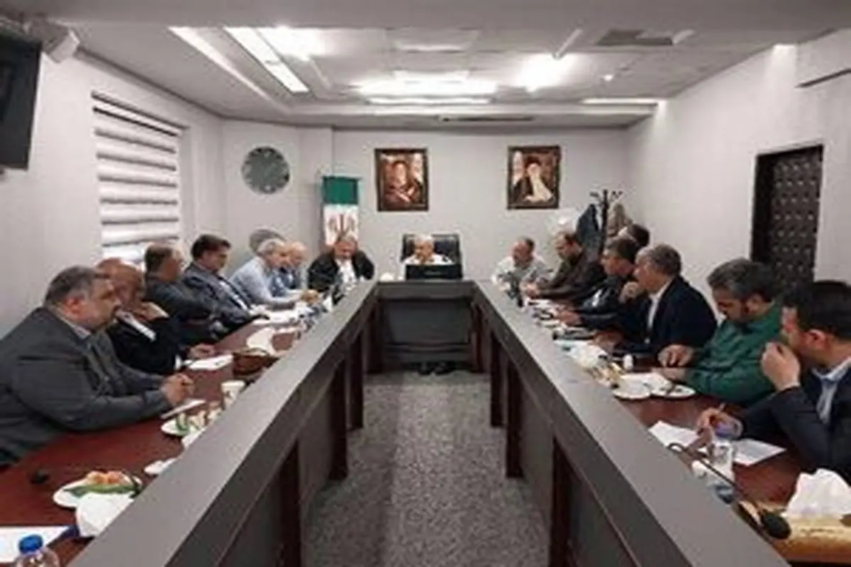 نشست فوری کمیسیون اقتصادی مجلس با وزیر اقتصاد برای بازطراحی سیستم مالی