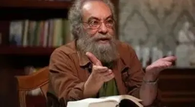 مسعود فراستی مسئول رشد شعارها درباره پهلوی را پیدا کرد