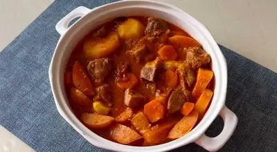 تاس کباب خوش‌طعم؛ انتخابی لذیذ برای سفره سحر ماه رمضان