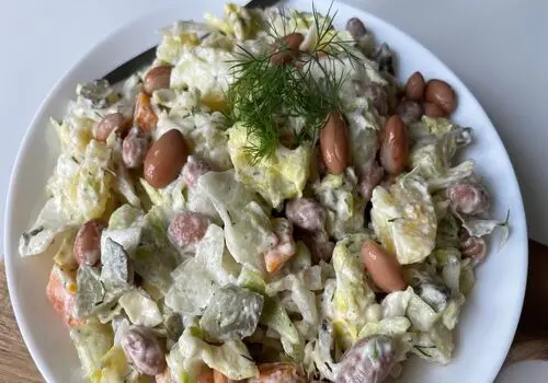 سالاد مرغ و انار را حرفه‌ای درست کنید
