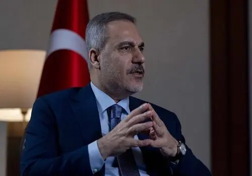 ظریف: با استاد فرشچیان خیلی به دنیا فخر فروختم

