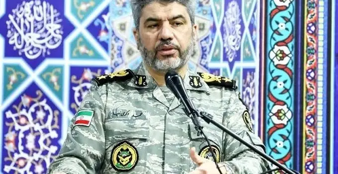 سخنگوی ارتش: غرب تنگه هرمز در اختیار نیروی دریایی سپاه و شرق آن در کنترل نیروی دریایی ارتش است