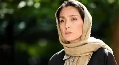 تصاویر جدید و دلبرانه از هدیه تهرانی در یک گلخانه