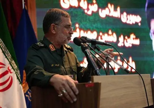 سردار نائینی: آبراهام لینکلن به سمت جنوب شرقی اقیانوس هند متواری شد