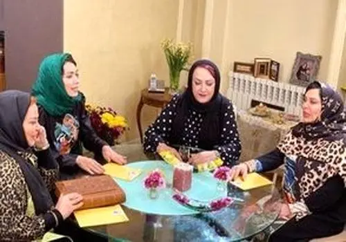 عکس‌هایی جذاب و دیدنی از حوریه مقدم در پشت صحنه "شام ایرانی"!