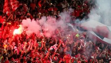 جنجال جدید هواداران پرسپولیس: پسر این استقلالی را اخراج کنید!